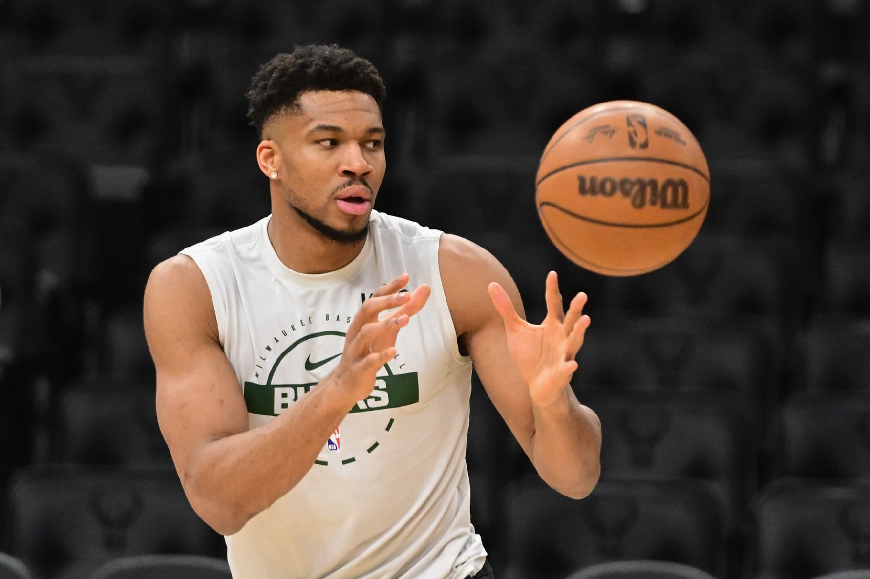 Giannis Antetokounmpo Becomes Shareholder in Kalshi, A First for an NBA Star