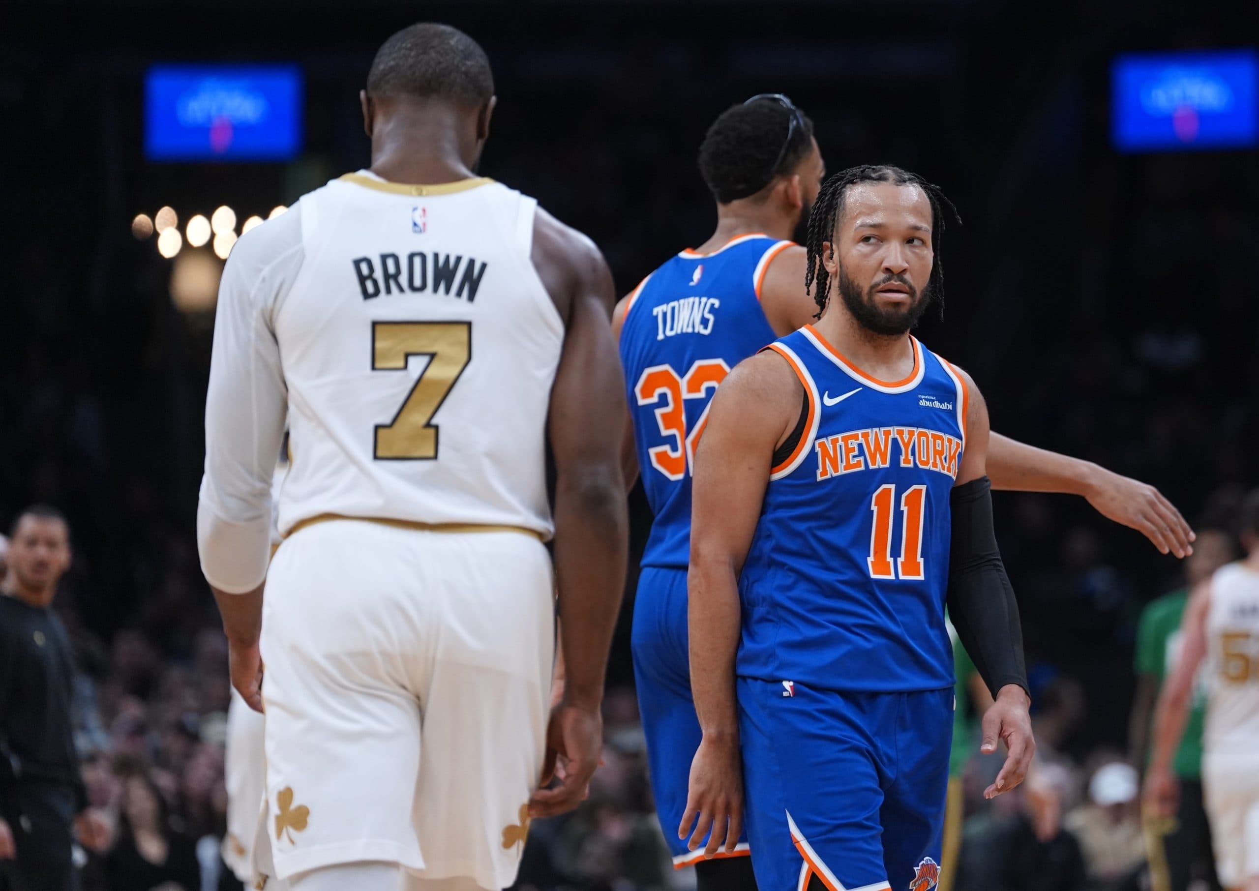 The Knicks dominate Boston and reclaim 2nd place in the East