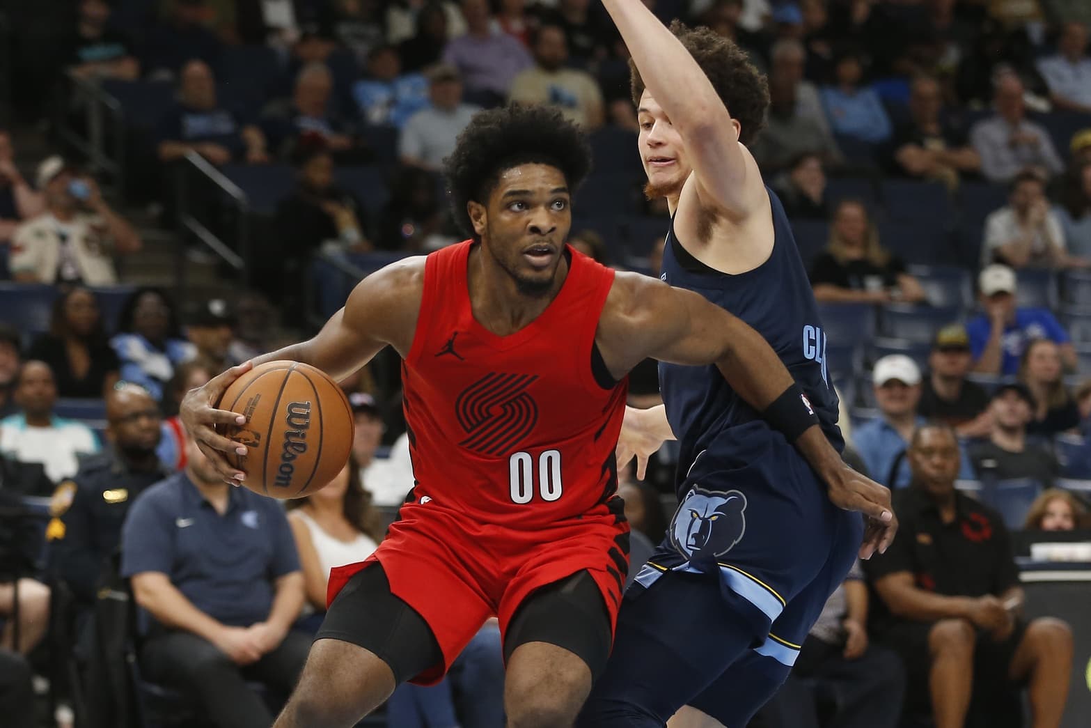 Trail Blazers defeat Grizzlies 122-114 behind Holiday’s 35 points and Grant’s 30-point performance