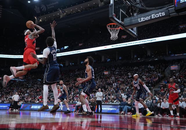 Barrett Leads Raptors to Dominant 122-92 Victory Over Struggling Mavericks