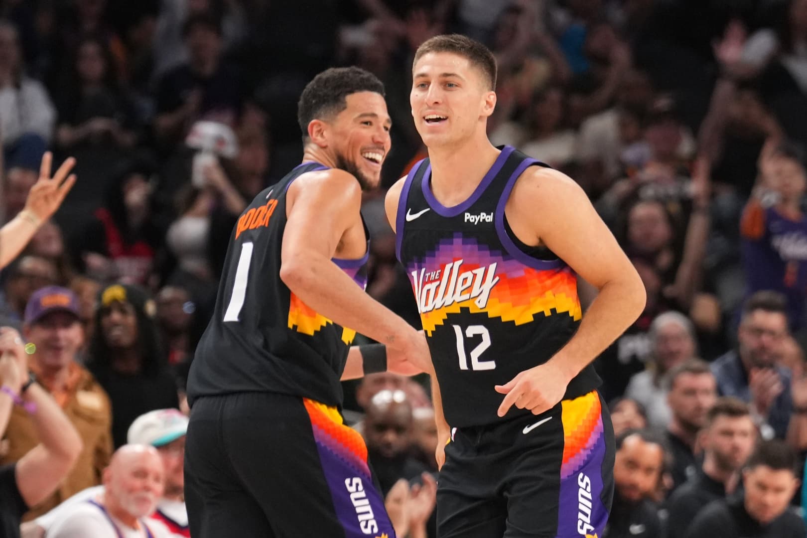 Devin Booker and the Suns Stop the Hornets’ 10-Game Winning Streak