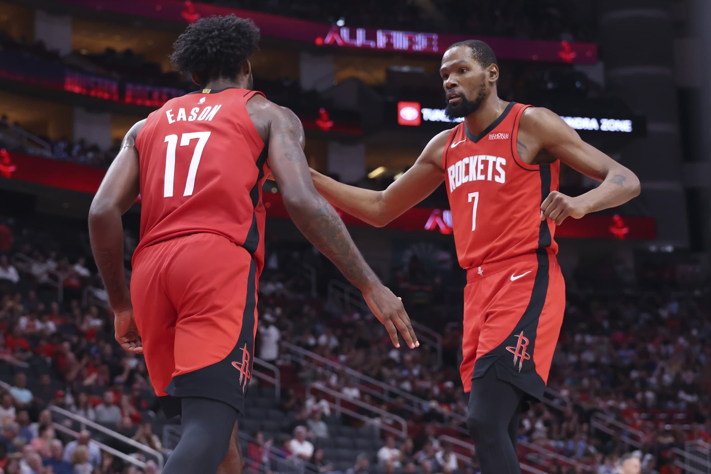 Kevin Durant leads Rockets to dominant victory over Toronto