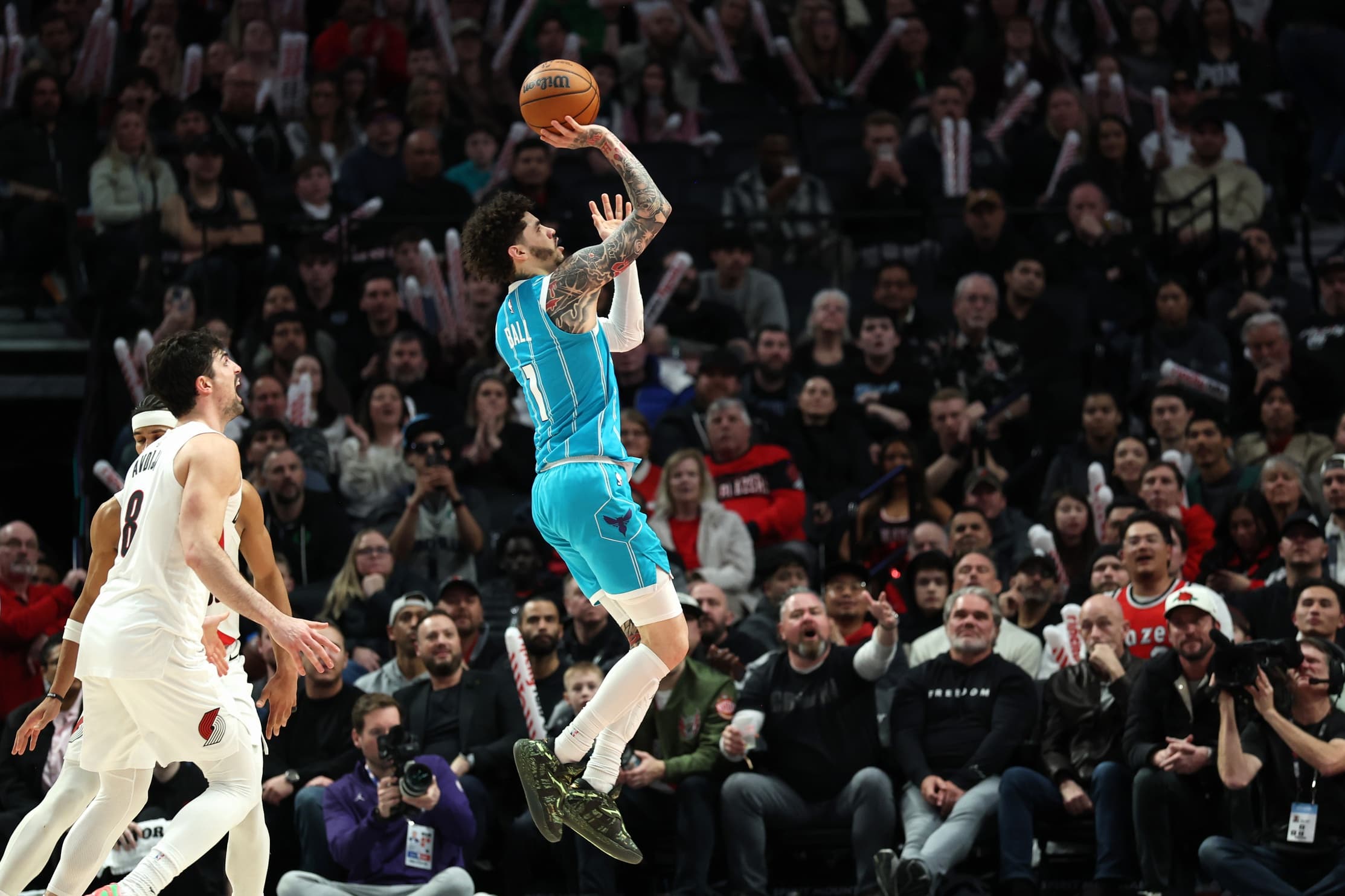 Hornets Rally from 19 Down to Beat Trail Blazers 103-101 Behind Miller and Ball
