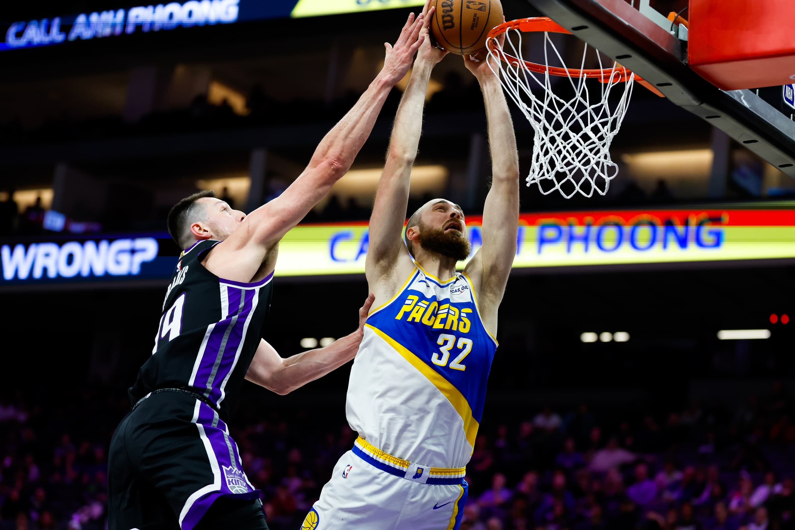 Kings Complete Stunning 20-Point Comeback Behind Carter’s Career Night Against Pacers