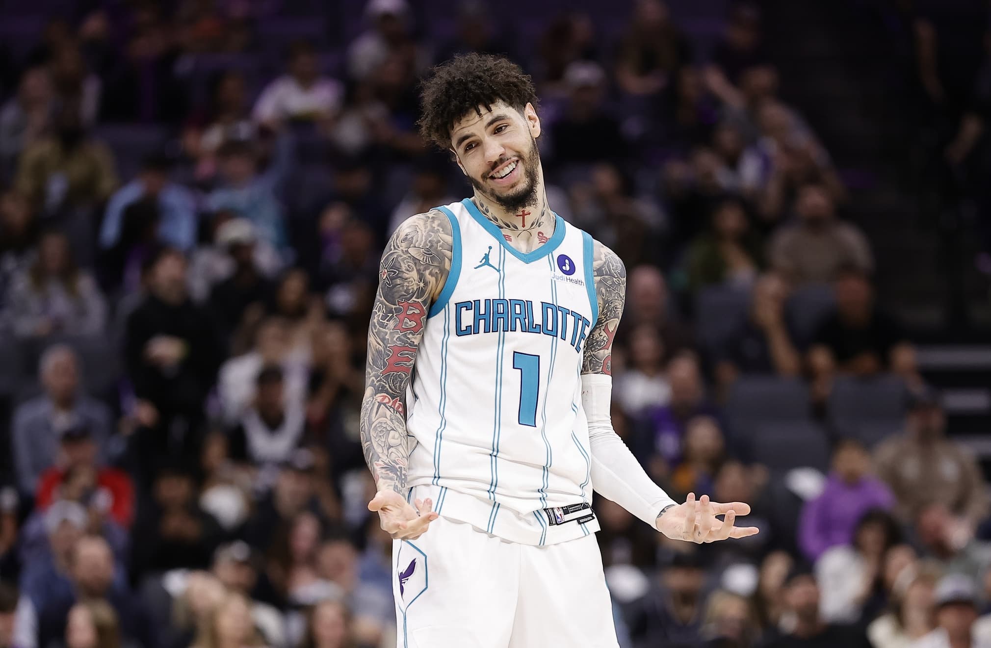 LaMelo Ball dominates with 30 points in Hornets victory over Kings