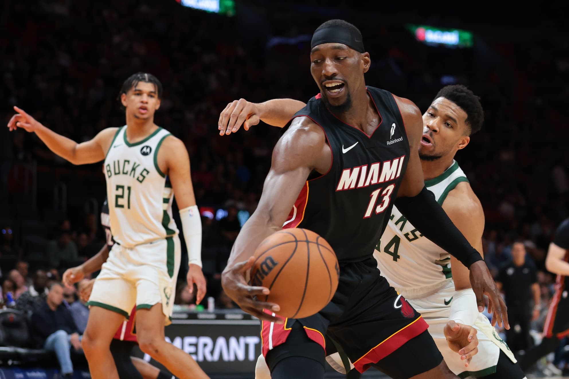 Miami beat the Bucks and claims their seventh consecutive victory