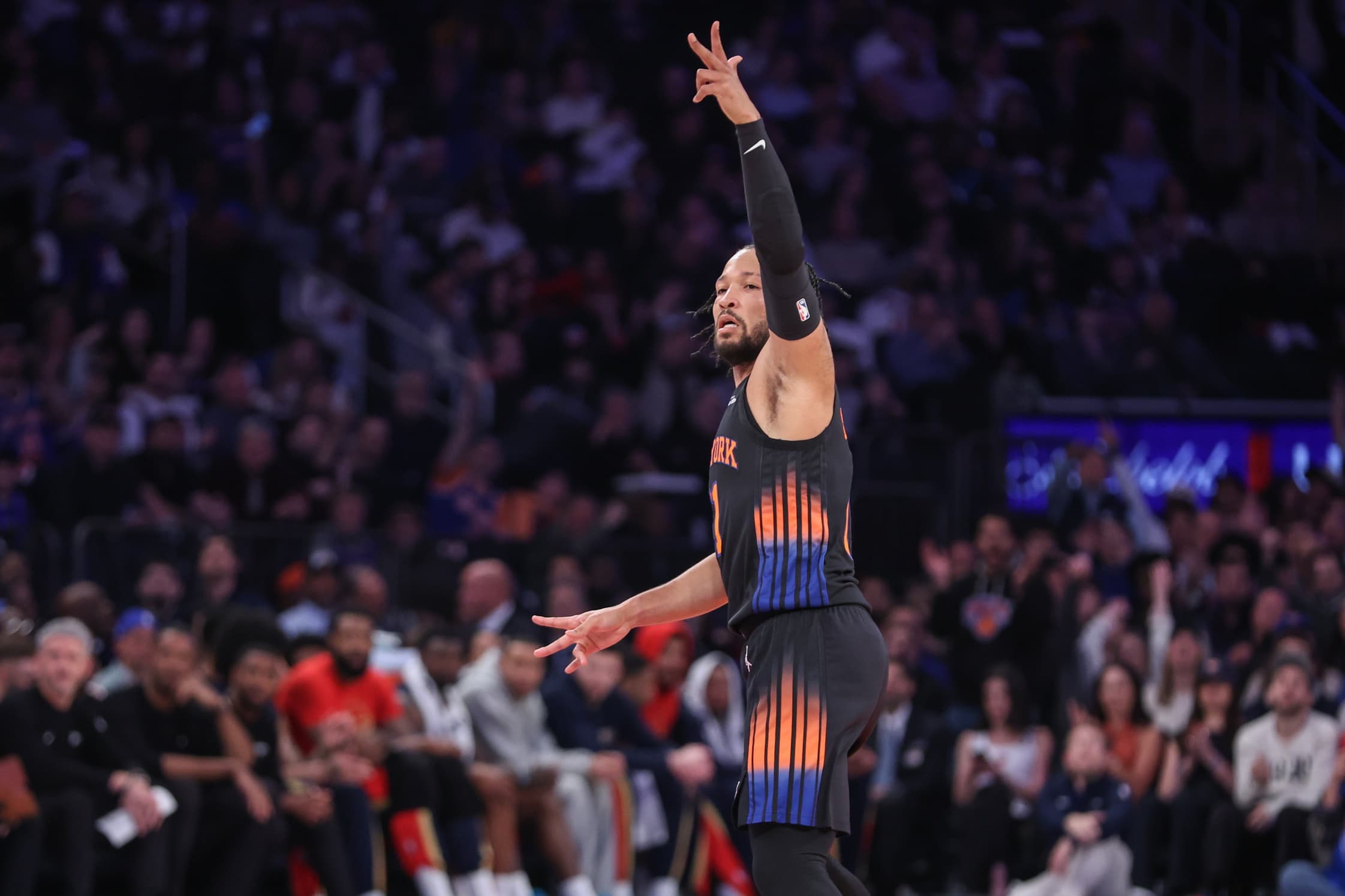 Jalen Brunson leads Knicks to seventh straight win on the eve of playoffs