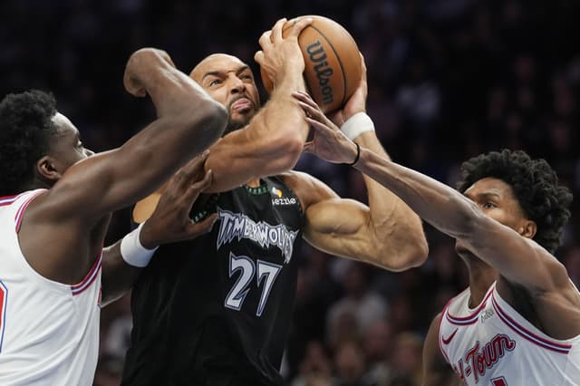 Wolves overcome Rockets after trailing by 13 points in overtime