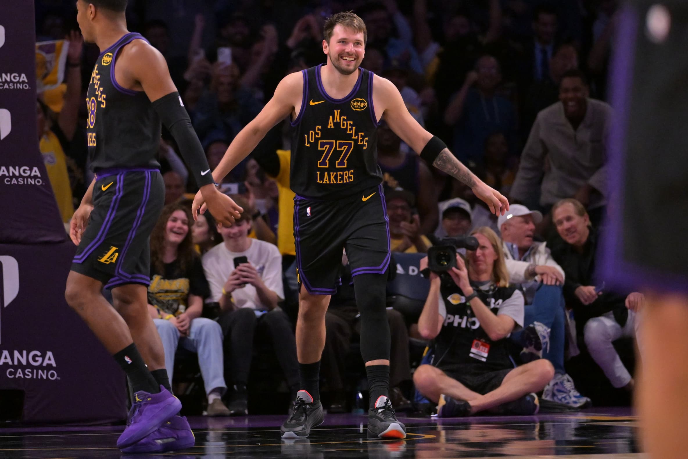 Luka Doncic surpasses the 40-point mark again against Cleveland