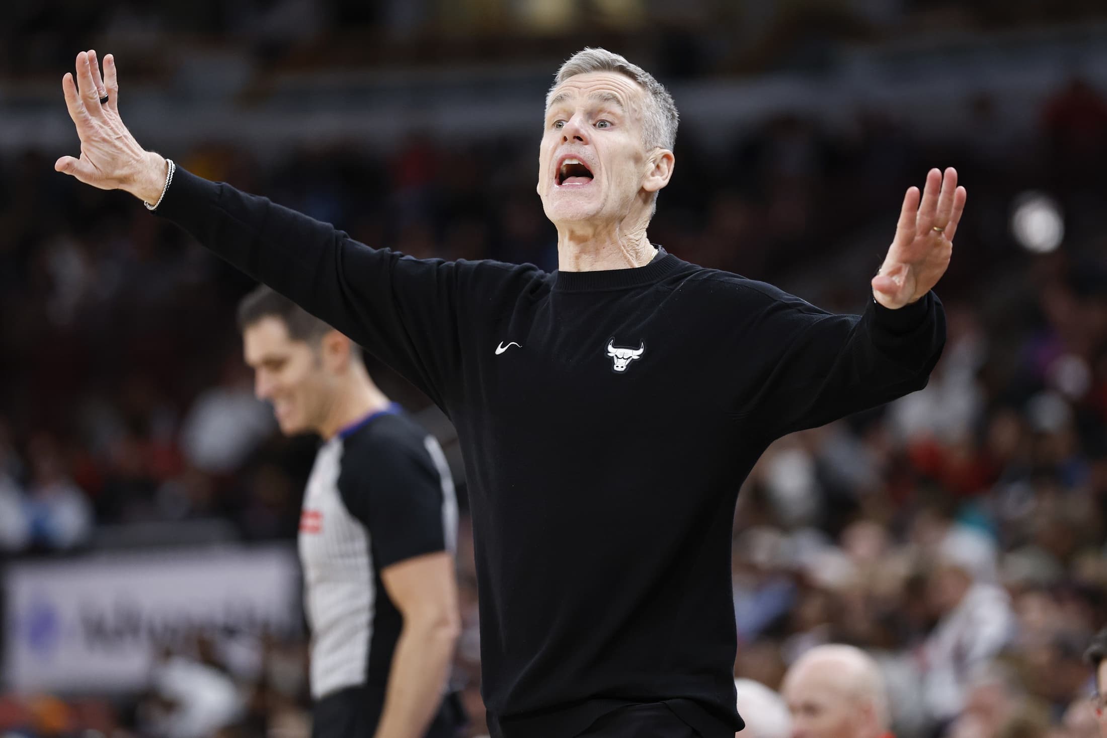 Billy Donovan Retained by the Bulls Despite Front Office Firings