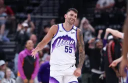 John Konchar is among the NBA players being closely monitored by Olympiacos as the Greek club considers potential backcourt reinforcements.