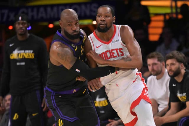 NBA Playoffs: LeBron James Gives Lakers a 2-0 Lead Despite Durant’s Return