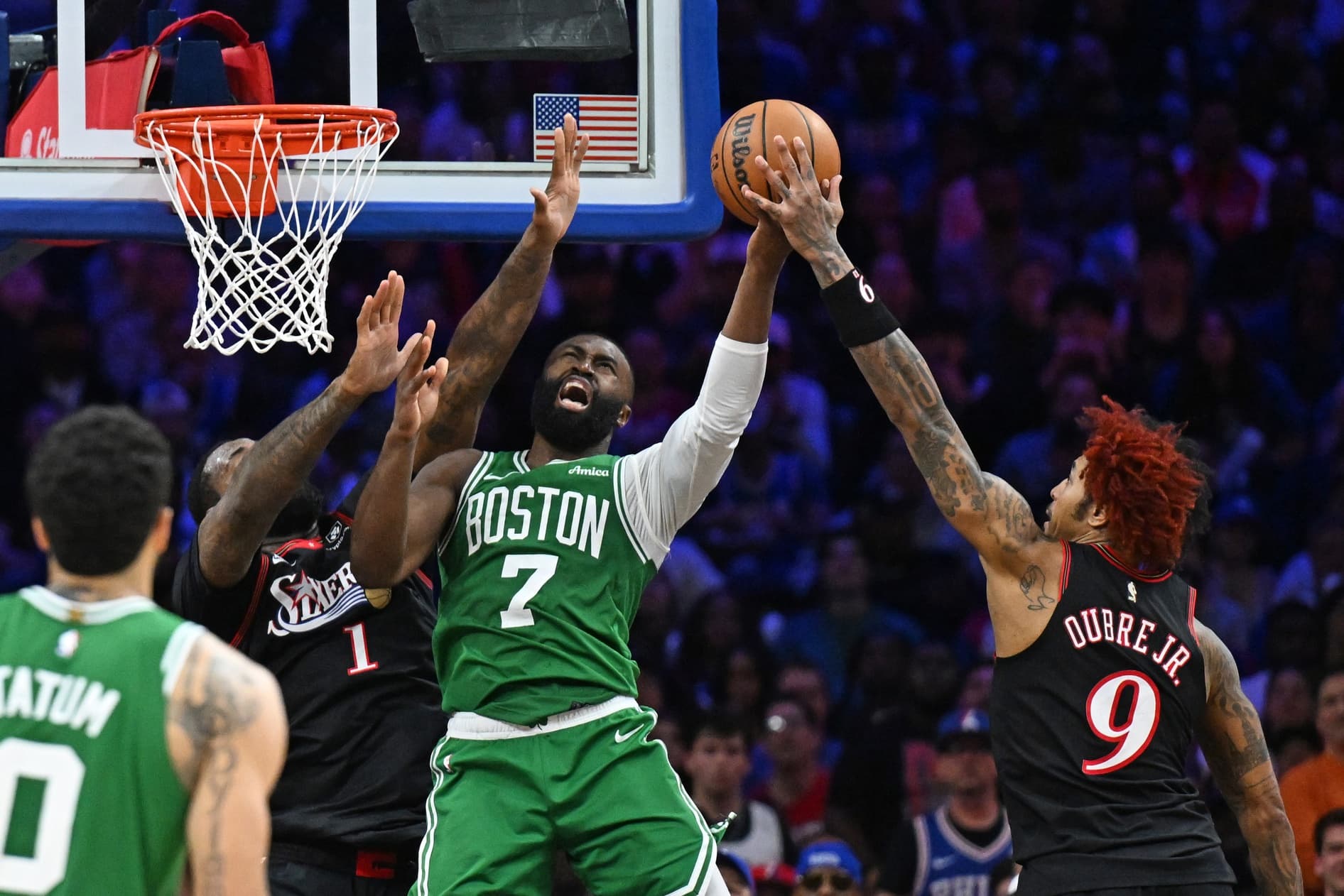 Celtics Take 2-1 Series Lead as Tatum and Brown Dominate 76ers in Thrilling Game 3