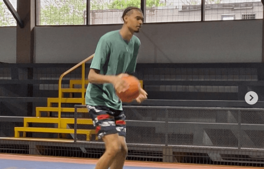 Victor Wembanyama spotted training in Costa Rica during recovery