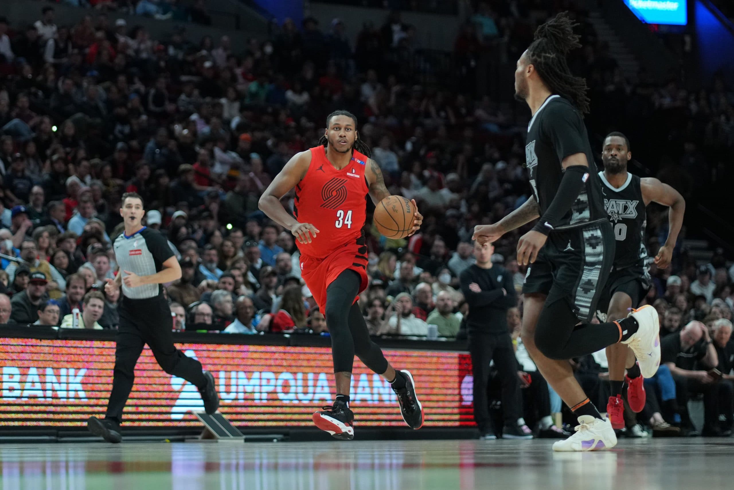 Jabari Walker signs with the Sixers: a two-way contract for the former Blazers player