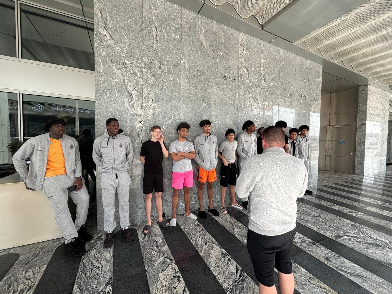 Confined in Abu Dhabi after bombings: Monaco U18s blocked at ANGT, their coach Mickaël Pivaud tells us