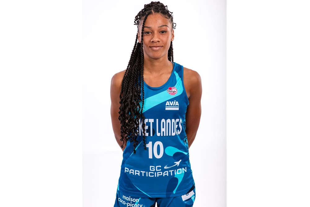 Aby Diallo with Basket Landes Aby Diallo with Basket Landes
