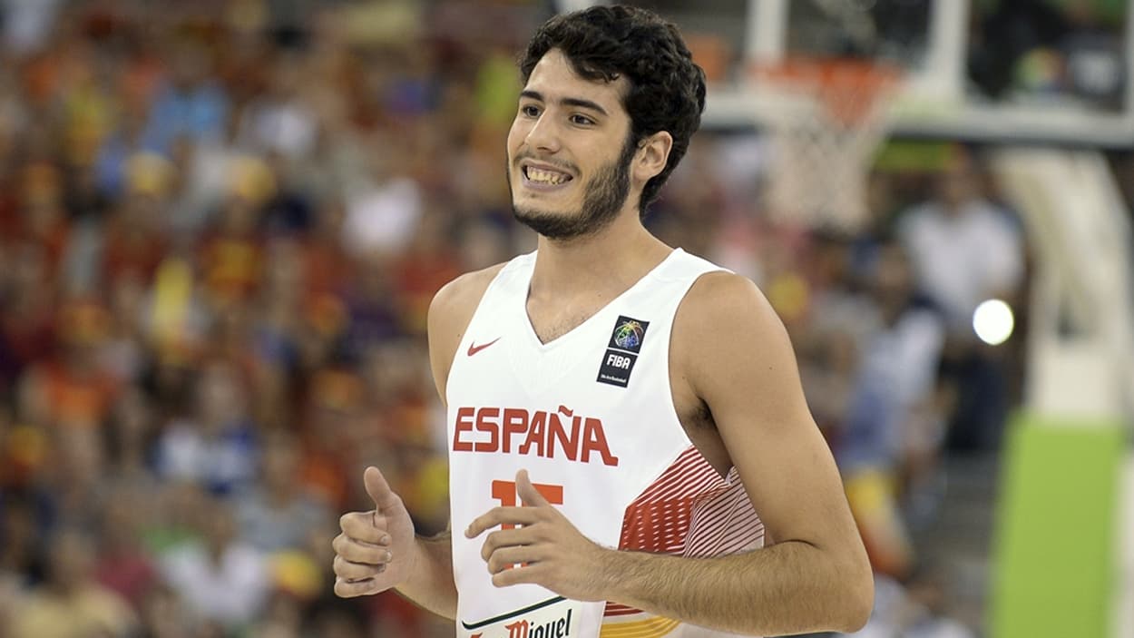 Alex Abrines avec l'Espagne en 2014 Alex Abrines avec l'Espagne en 2014