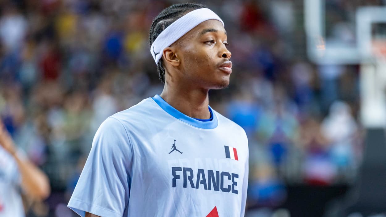 Bilal Coulibaly (France) warming up Bilal Coulibaly (France) warming up