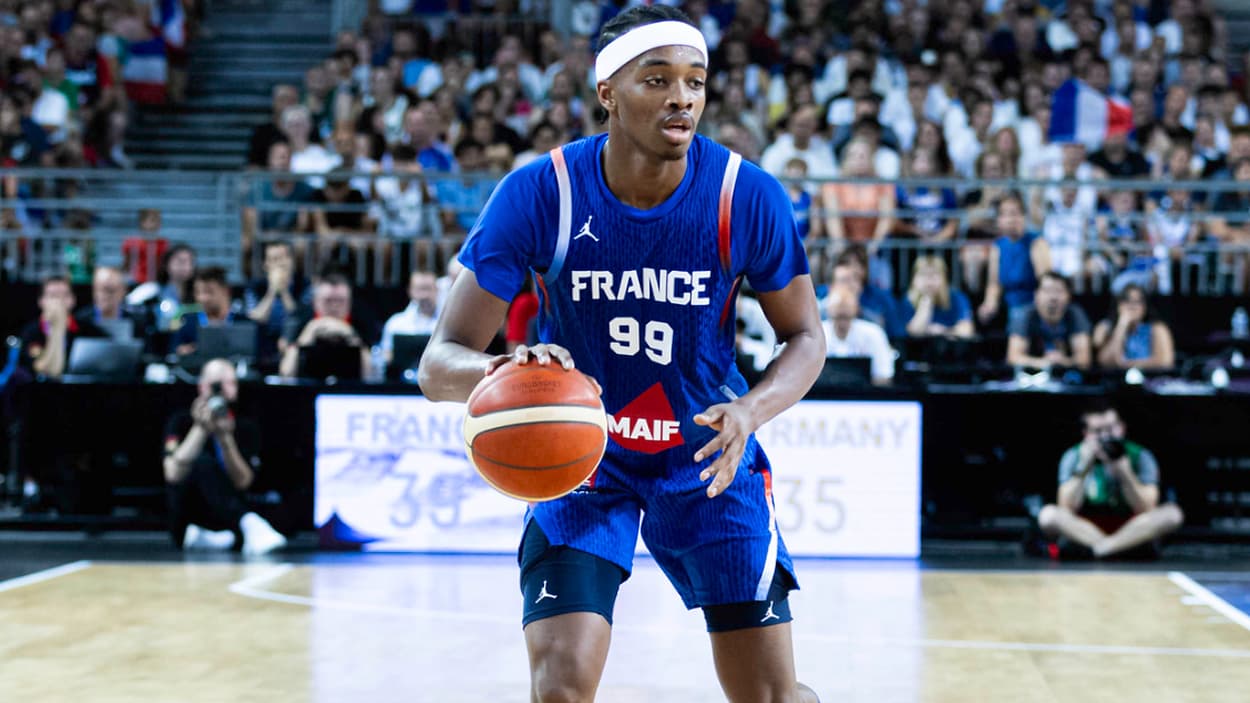 Bilal Coulibaly (France) dribbling Bilal Coulibaly (France) dribbling