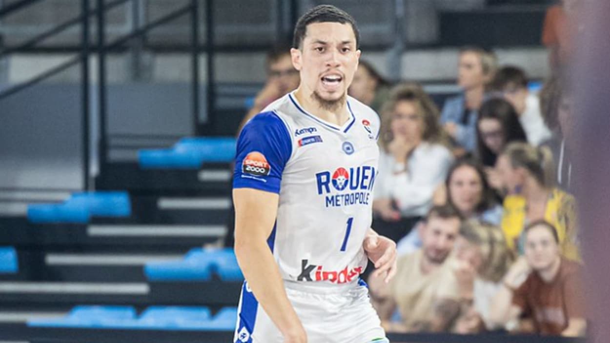 Clarence Nadolny with Rouen Clarence Nadolny with Rouen