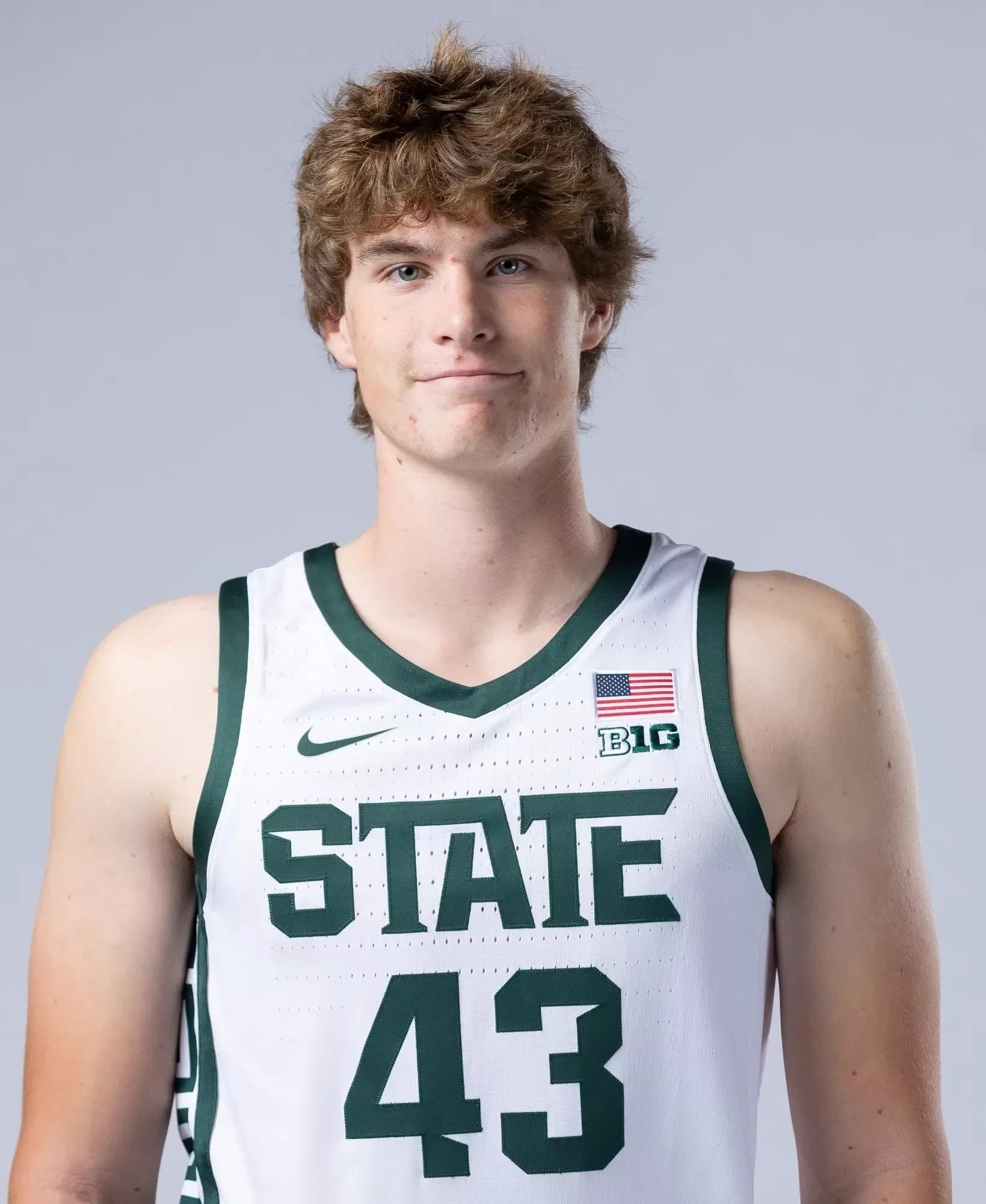 colin_walton_2025-2026_16-9.jpg
