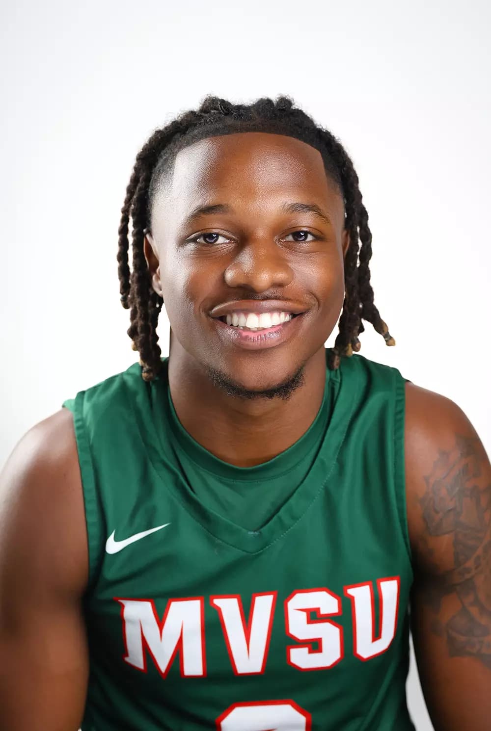 delkedric_holmes_2025-2026_16-9.webp