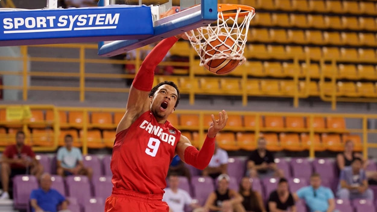 Dillon Brooks dunking in U19 Dillon Brooks dunking in U19