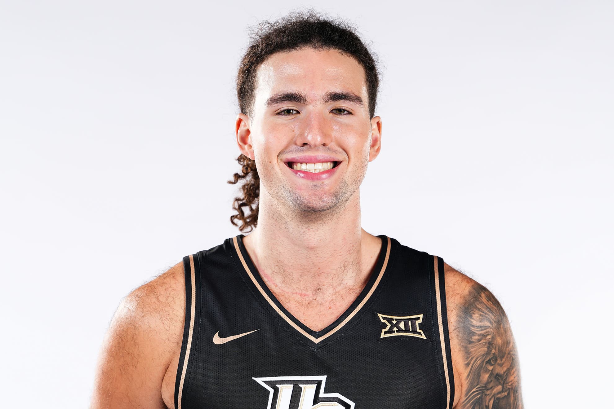 elijah_hulsewe_2025-2026_16-9.jpg