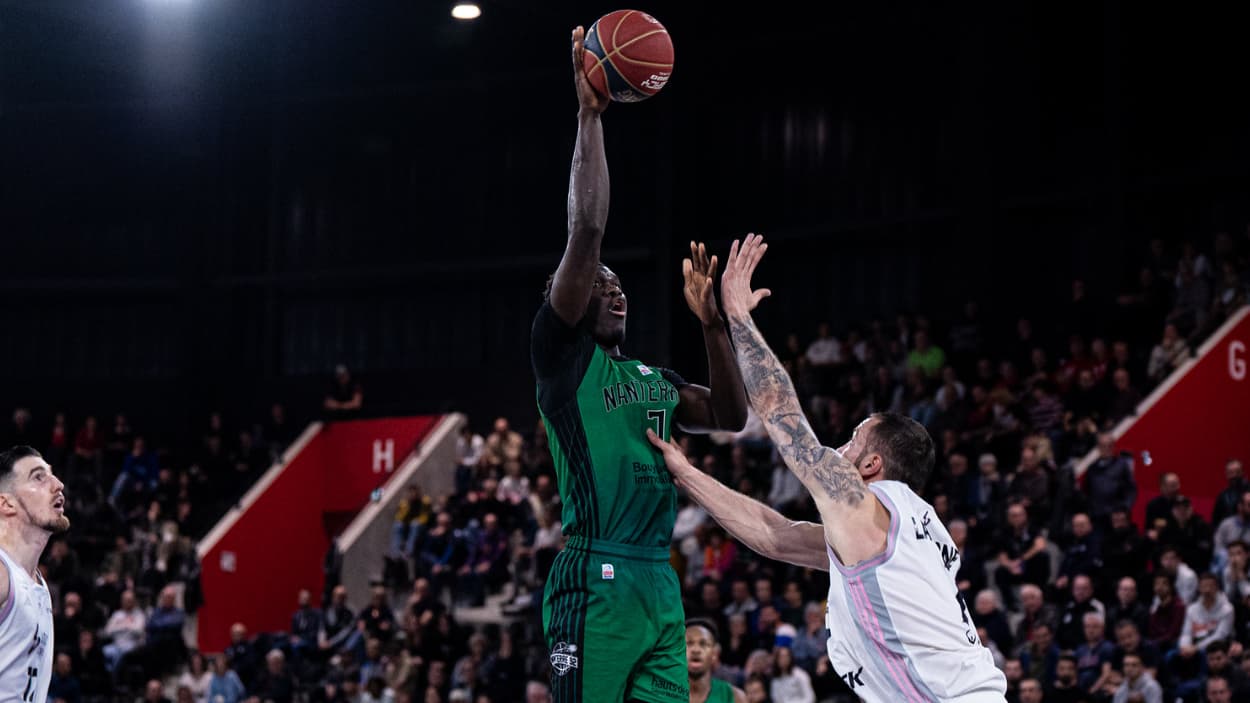 Ibrahima Fall Faye (Nanterre) with a layup against ASVEL Ibrahima Fall Faye (Nanterre) with a layup against ASVEL
