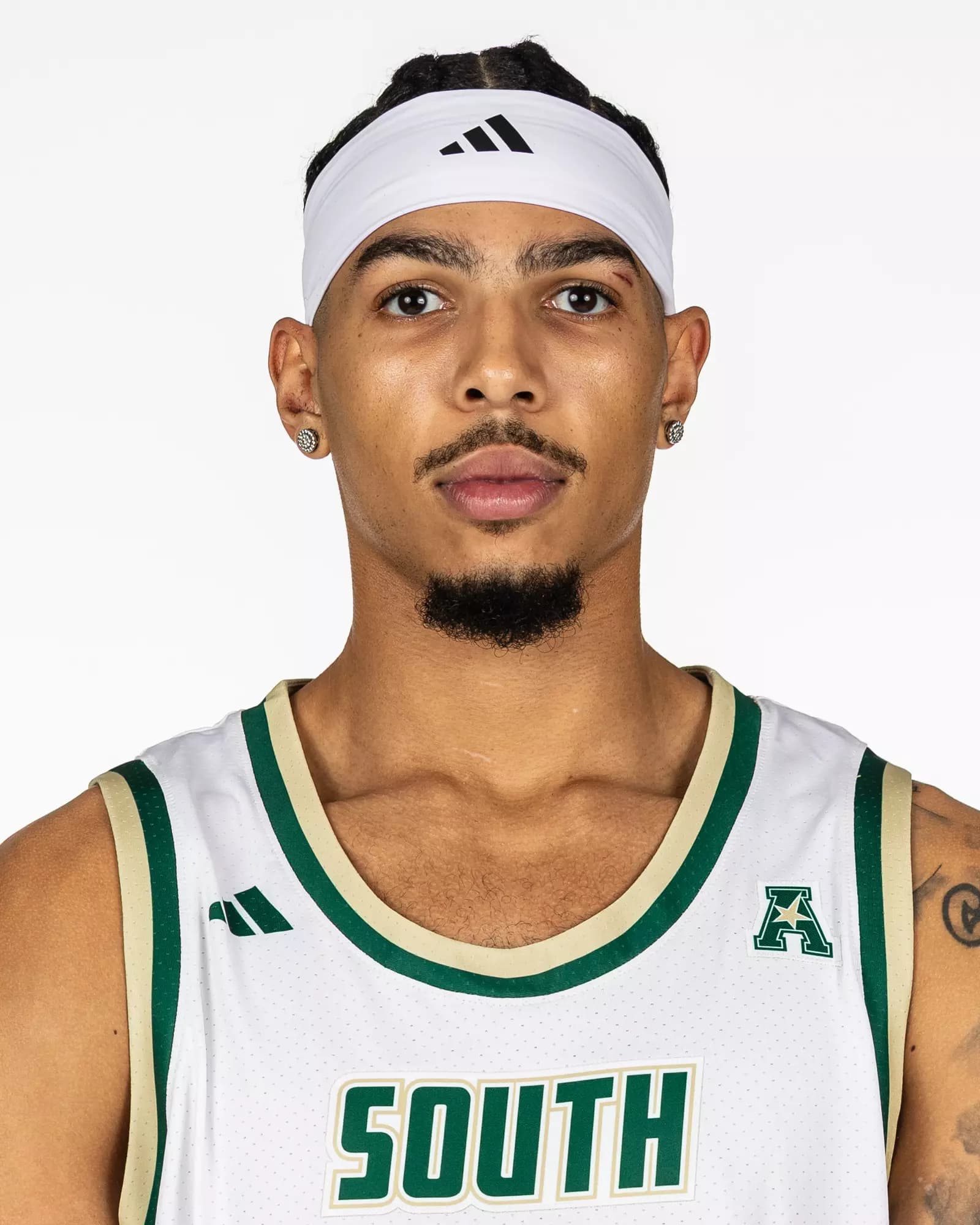 isaiah_jones_2025-2026_16-9.webp