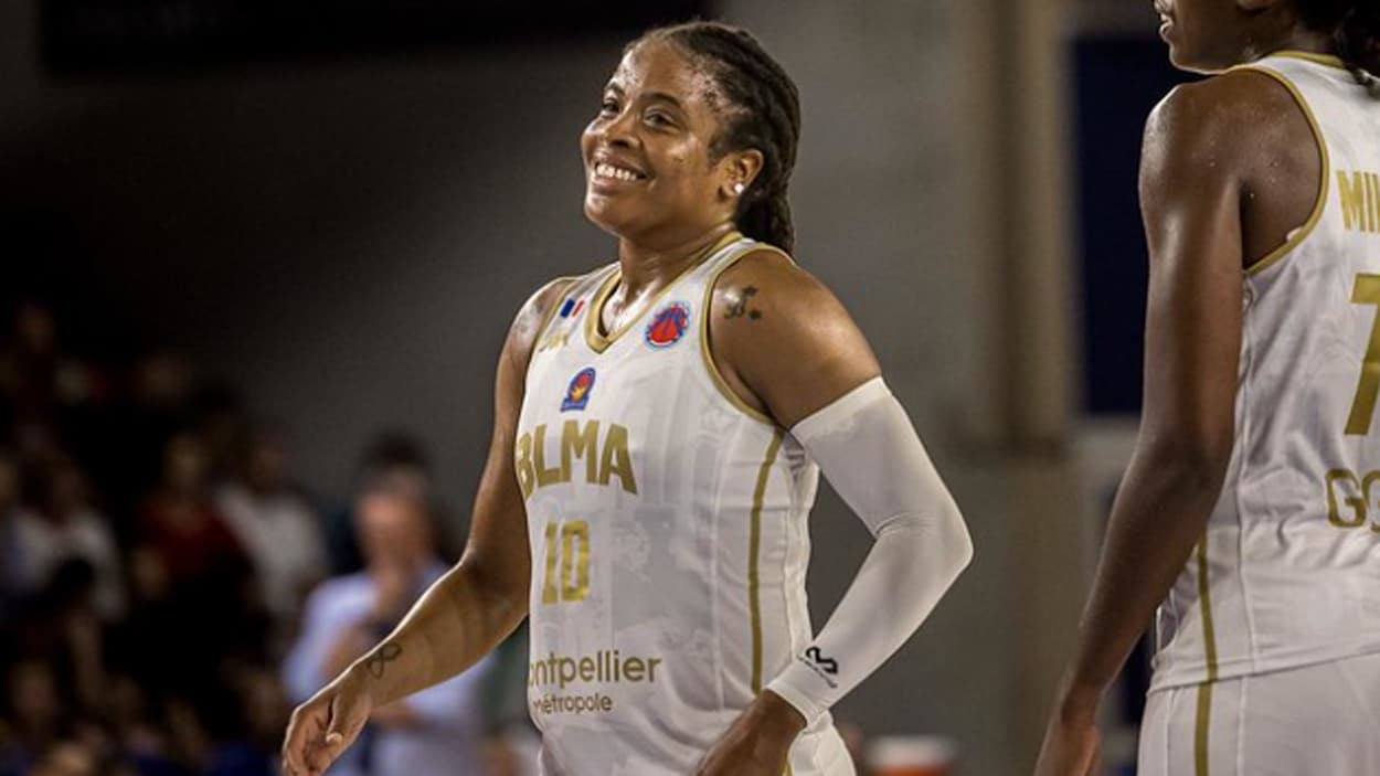 Jasmine Bailey with BLMA (2024/2025) Jasmine Bailey with BLMA (2024/2025)