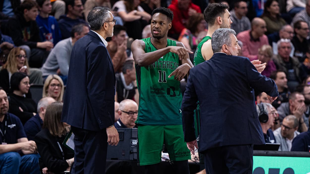 Joel Ayayi (Nanterre) against ASVEL Joel Ayayi (Nanterre) against ASVEL