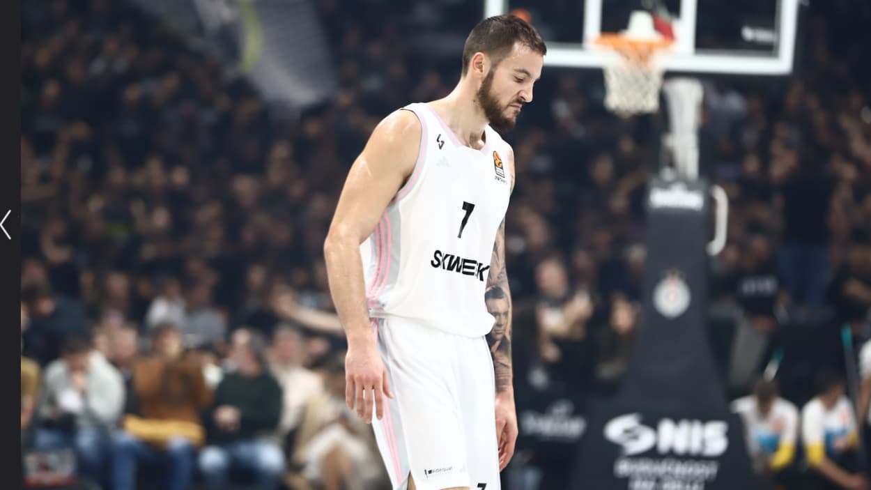 Joffrey Lauvergne with ASVEL in Euroleague Joffrey Lauvergne with ASVEL in Euroleague