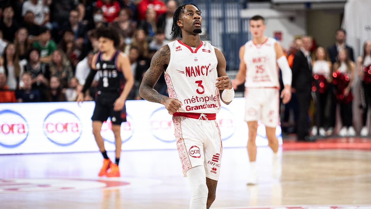 Jordan Bowden (Nancy) against Paris Basketball Jordan Bowden (Nancy) against Paris Basketball