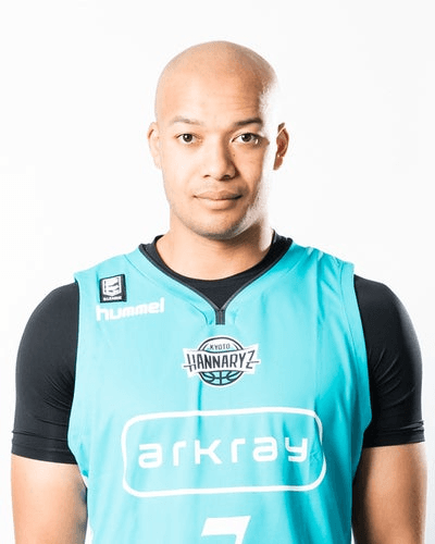 kevin_hareyama_2018-2019_16-9.png