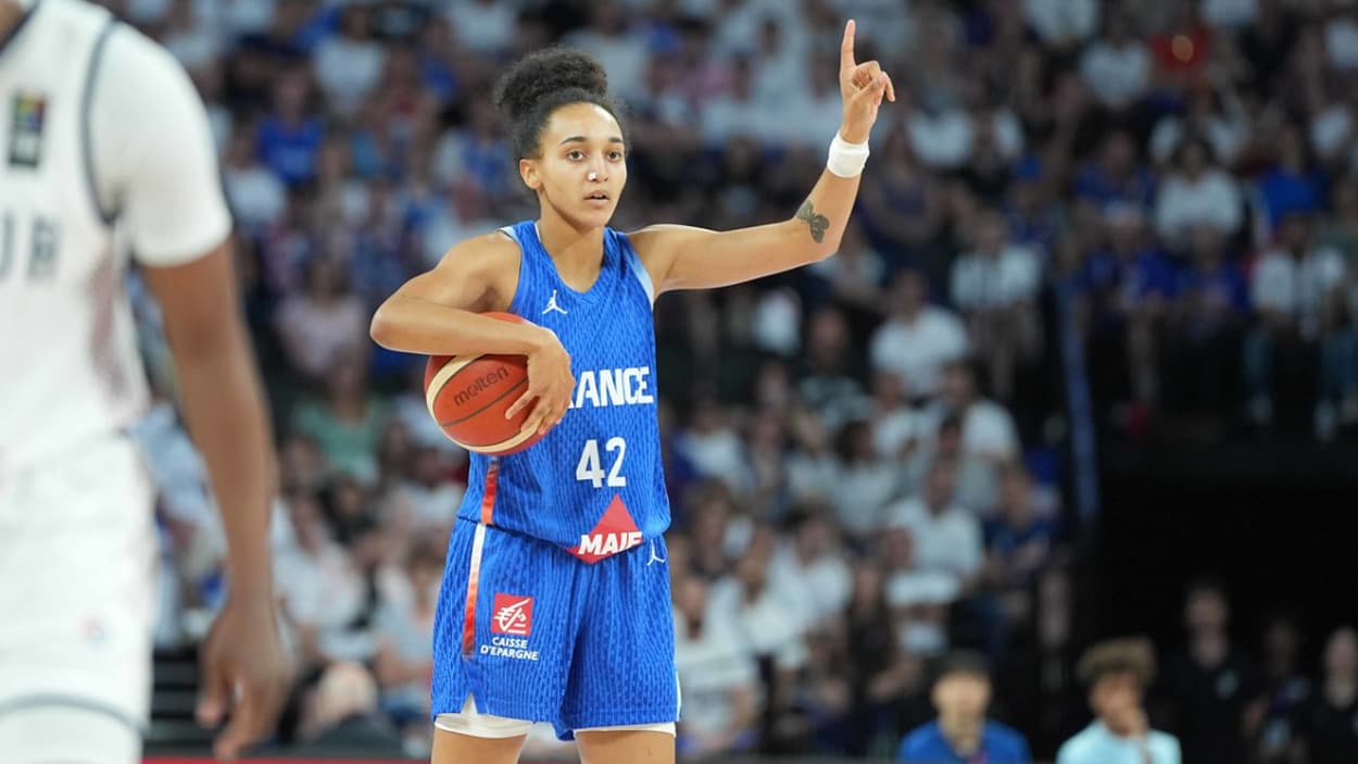 Leila Lacan (France) against Serbia Leila Lacan (France) against Serbia