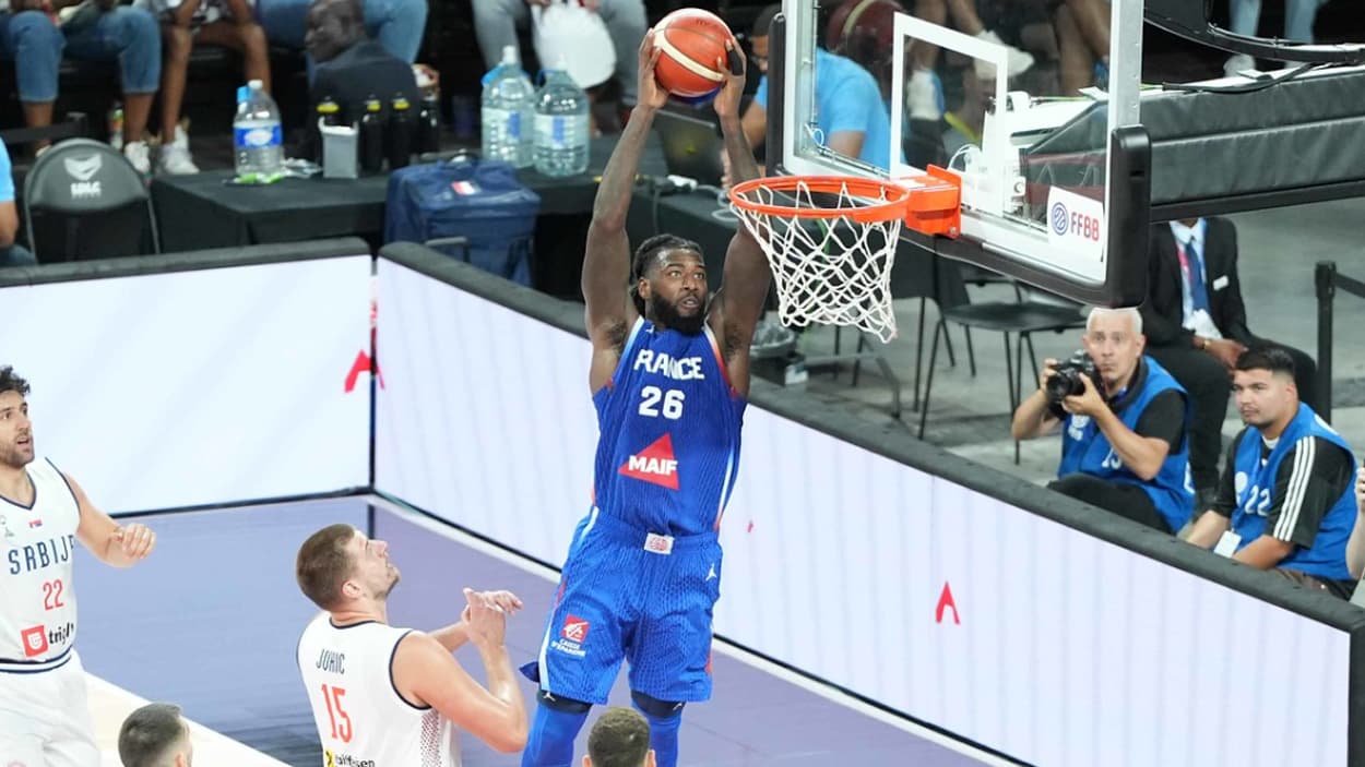 Mathias Lessort (France) dunking against Serbia Mathias Lessort (France) dunking against Serbia