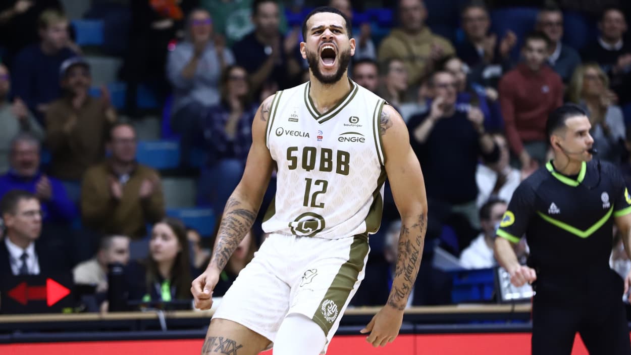 Mathis Dossou-Yovo (Saint-Quentin) celebrates against Le Portel Mathis Dossou-Yovo (Saint-Quentin) celebrates against Le Portel