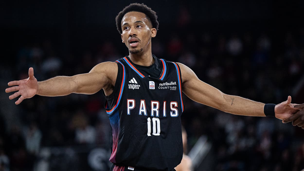 Mehdy Ngouama (Paris Basketball) against Saint-Quentin Mehdy Ngouama (Paris Basketball) against Saint-Quentin