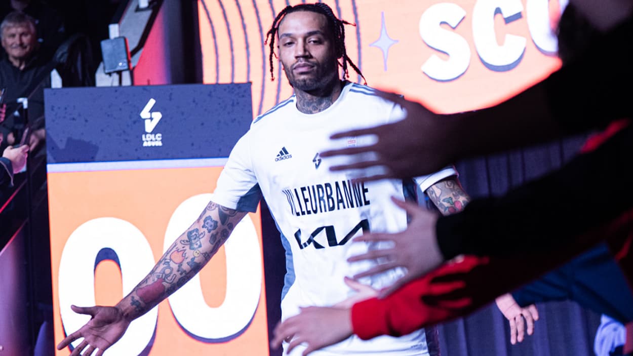 Mike Scott (ASVEL) against Nanterre Mike Scott (ASVEL) against Nanterre