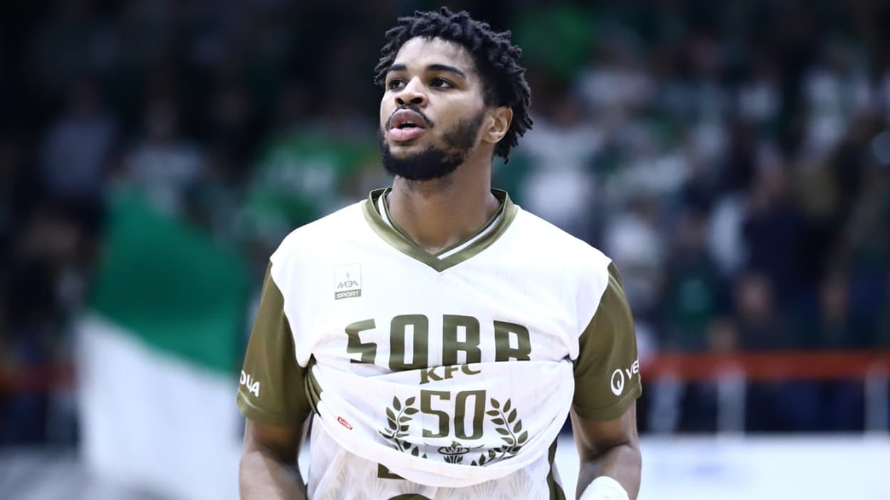 Portrait of M.J. Walker Jr (Saint-Quentin) against Le Portel Portrait of M.J. Walker Jr (Saint-Quentin) against Le Portel