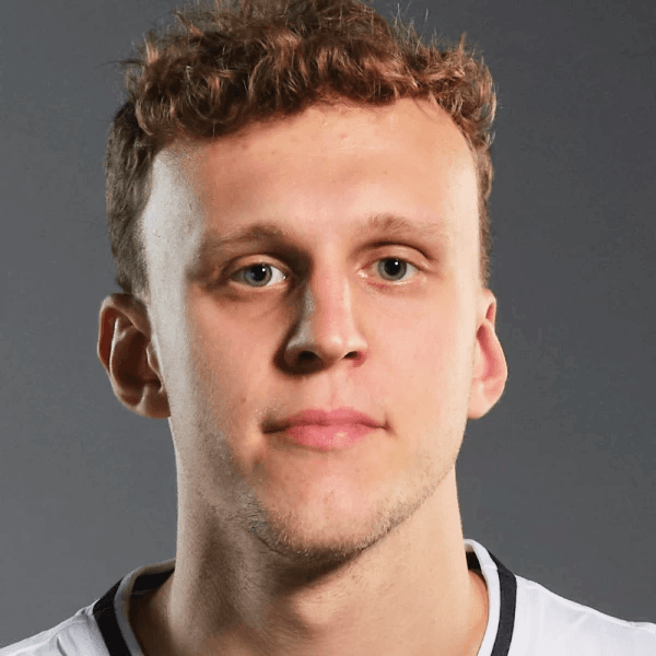 Adam KOLAR