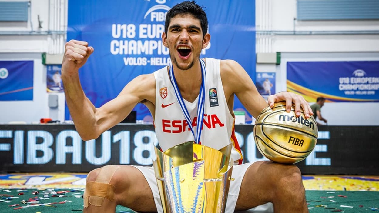 Santi Aldama European U18 champion with Spain Santi Aldama European U18 champion with Spain