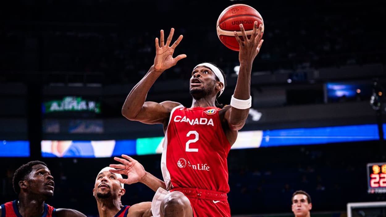 Shai Gilgeous-Alexander (Canada) against Anthony Edwards Shai Gilgeous-Alexander (Canada) against Anthony Edwards