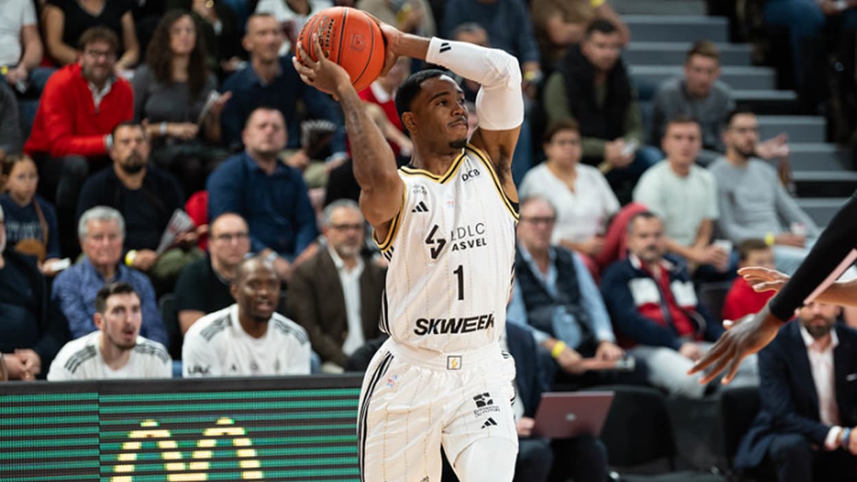 Shaquille Harrison (ASVEL) against JL Bourg Shaquille Harrison (ASVEL) against JL Bourg