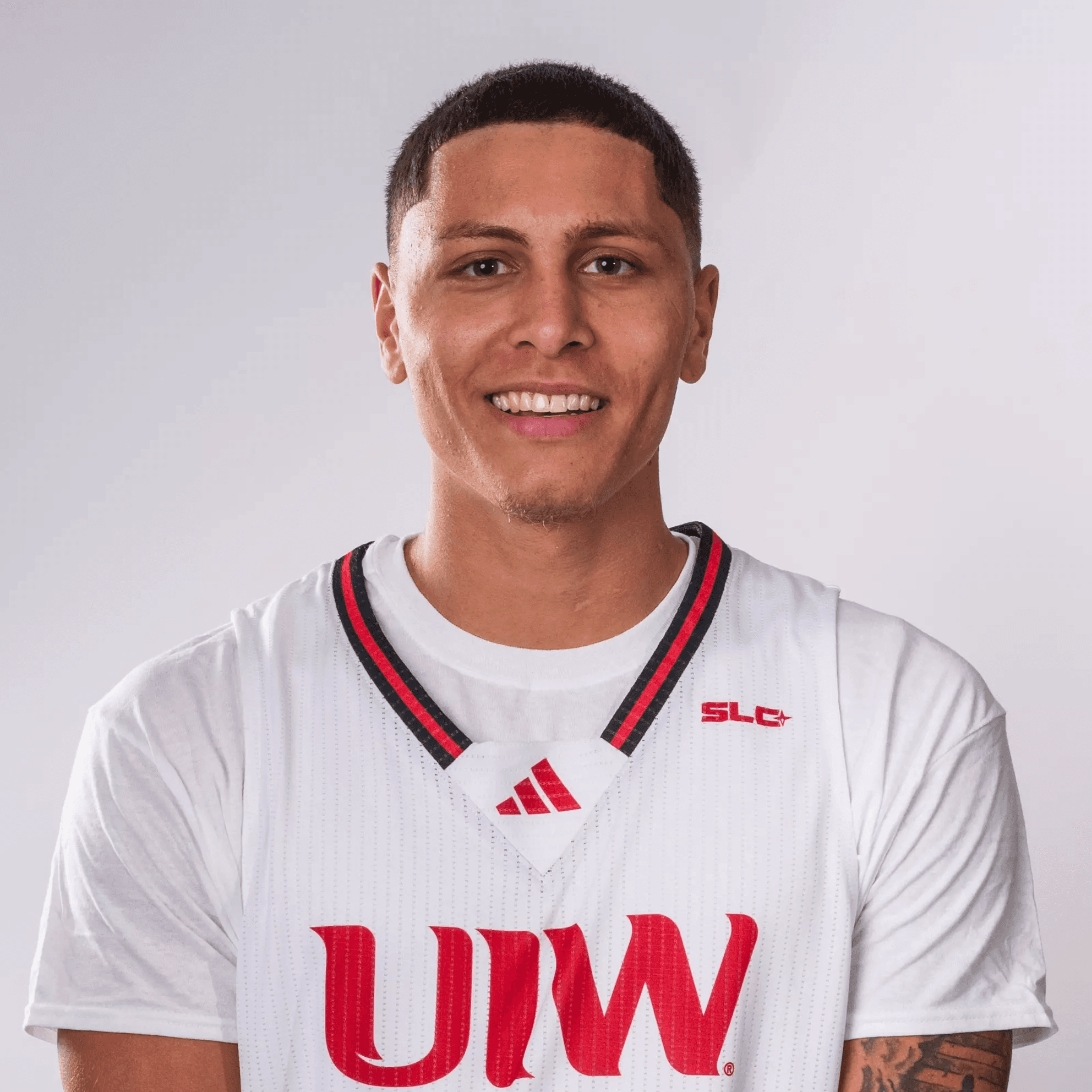 Tahj STAVESKIE