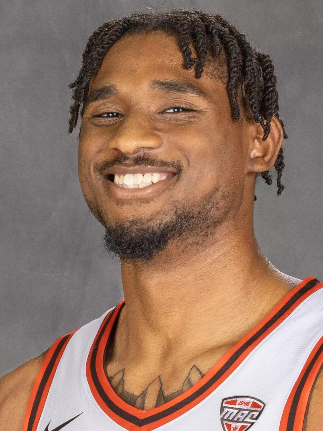 troy_glover II_2025-2026_16-9.webp