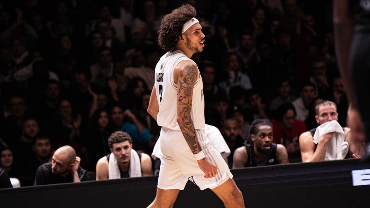 Tyson Ward (Paris Basketball) against ASVEL Tyson Ward (Paris Basketball) against ASVEL