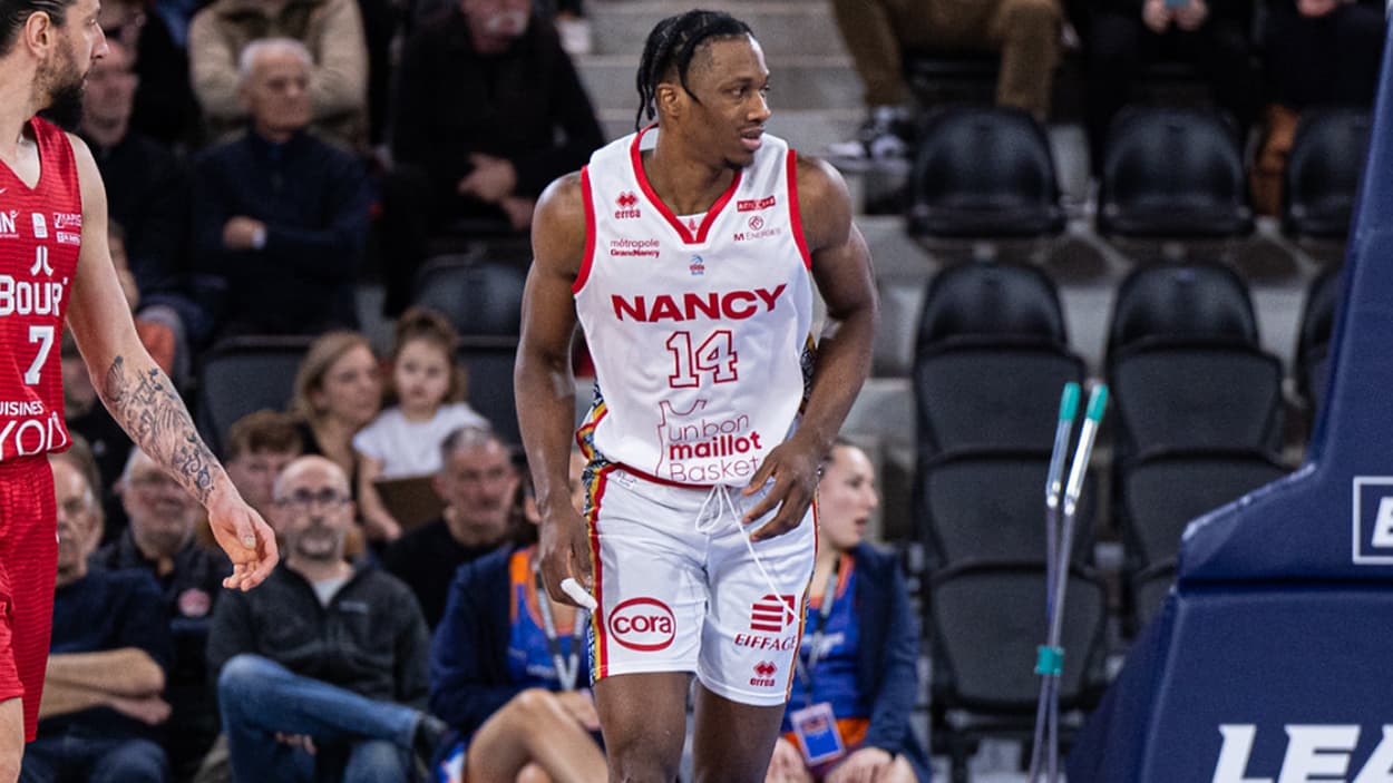 Yves Mballa (Nancy) against Bourg-en-Bresse Yves Mballa (Nancy) against Bourg-en-Bresse